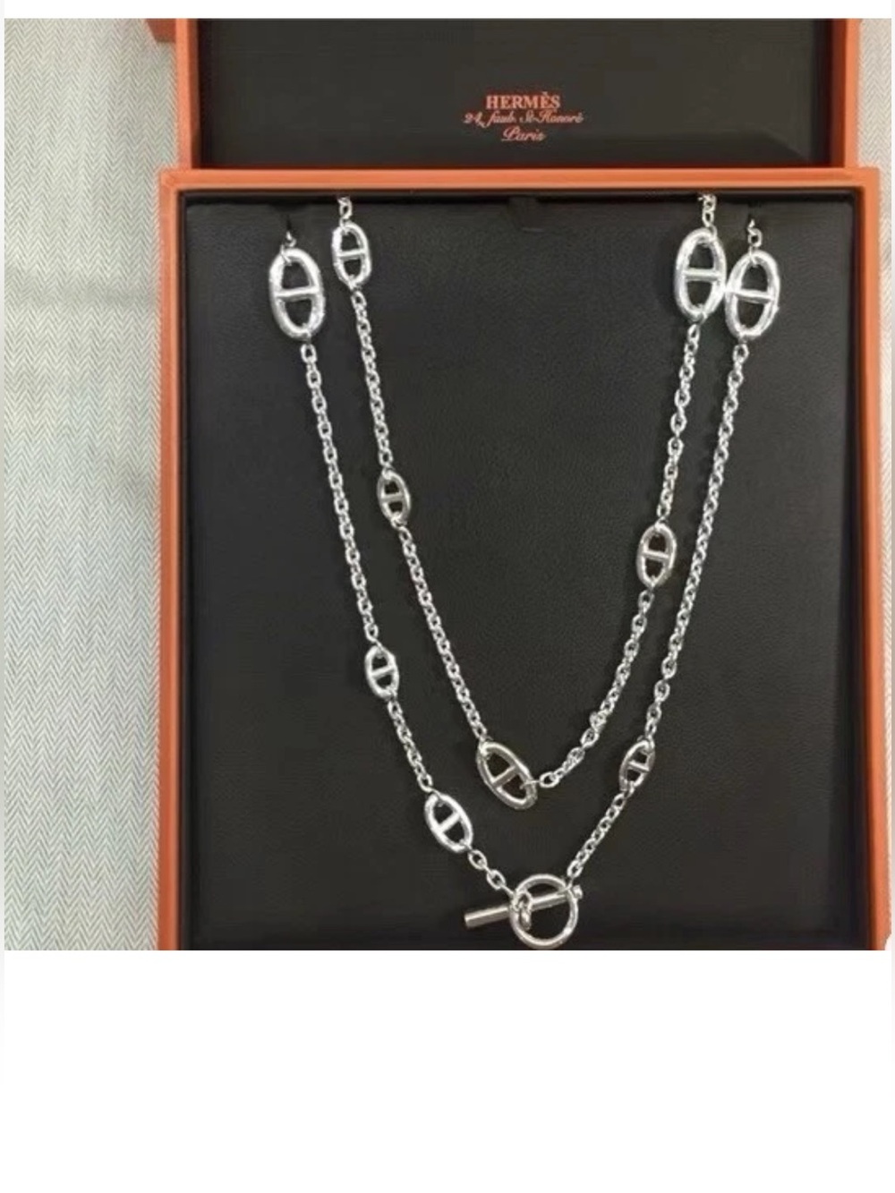 Authentic Hermes farandole silver toggle 160 long necklace. New with box.